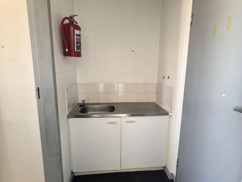 Business space to let in sort after Newton Park - Photo 7