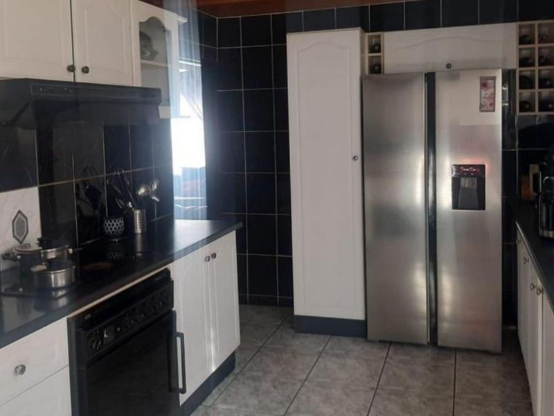 2 Bedroom House for sale in Pimville - Photo 5