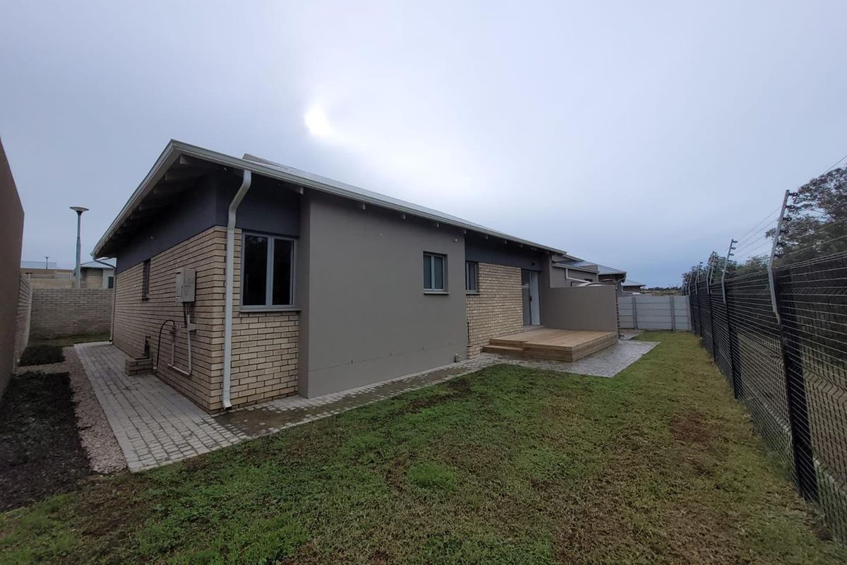 Mooikloof Country Estate 3 Bedroom House For Sale - Photo 3