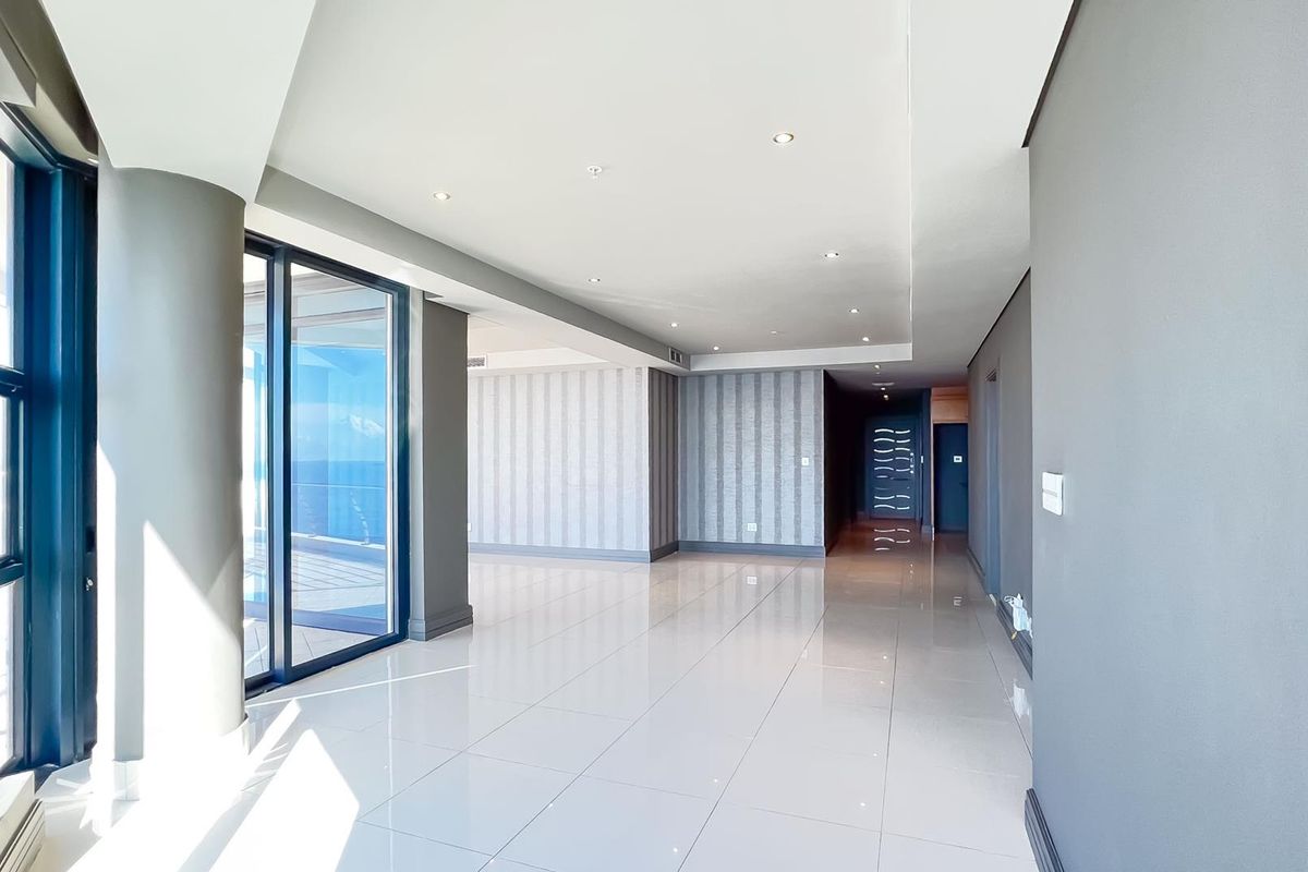 3 BEDROOM | 3.5 BATHROOM APARTMENT - Photo 3