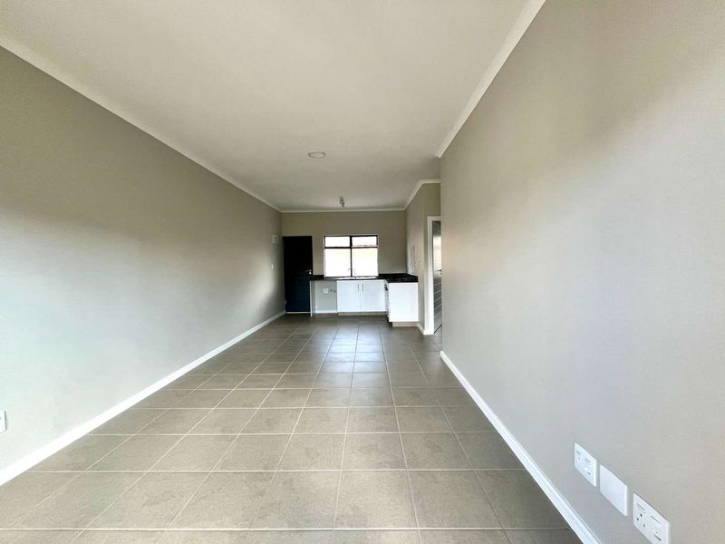 Brand New First Floor Apartment with Scenic Views! - Photo 7