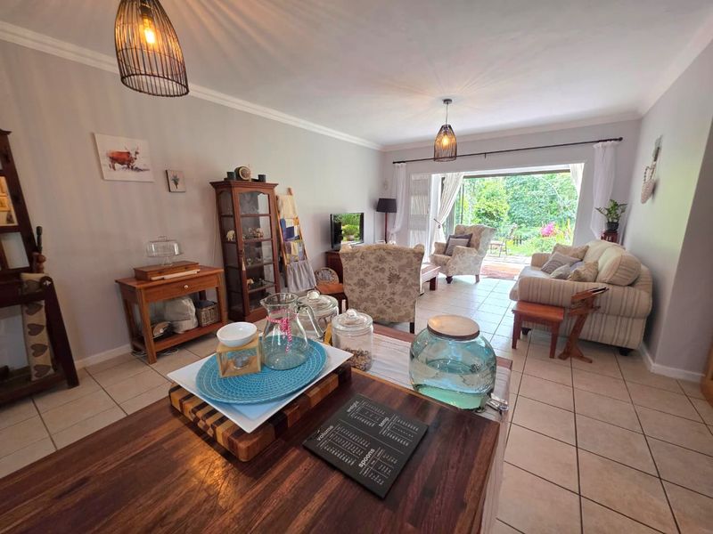 Ground-Floor 2 Bedroom Apartment With Private Garden | Aintree Lane, Assagay - Photo 7