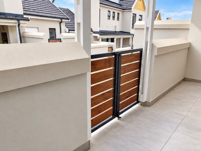 Ground floor apartment in Hartland Villlas - Photo 10