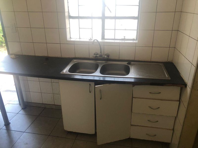 🏡3 BEDROOM HOME FOR SALE | ONGWEDIVA - Photo 6