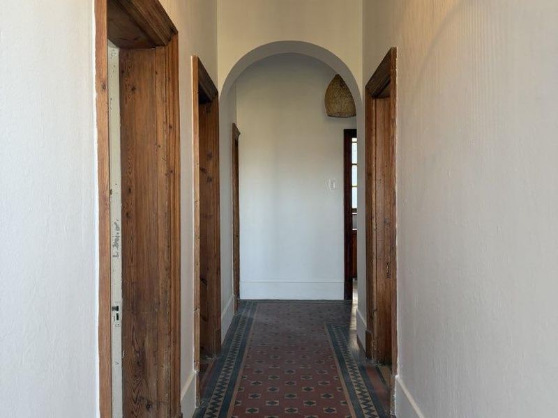 Large house - 1 month to 12 month rental - Photo 8