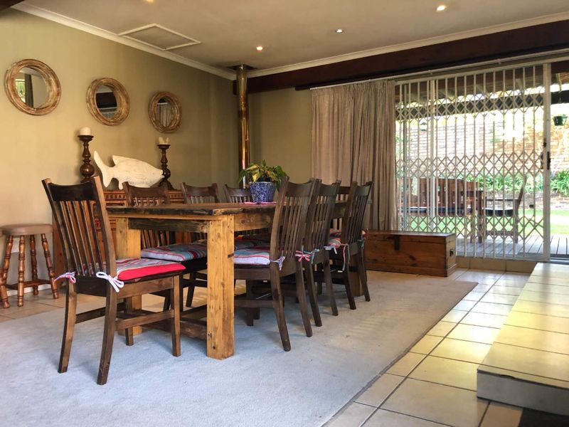 Prime Location, Perfect Home: Constantia Glen Awaits You! - Photo 6
