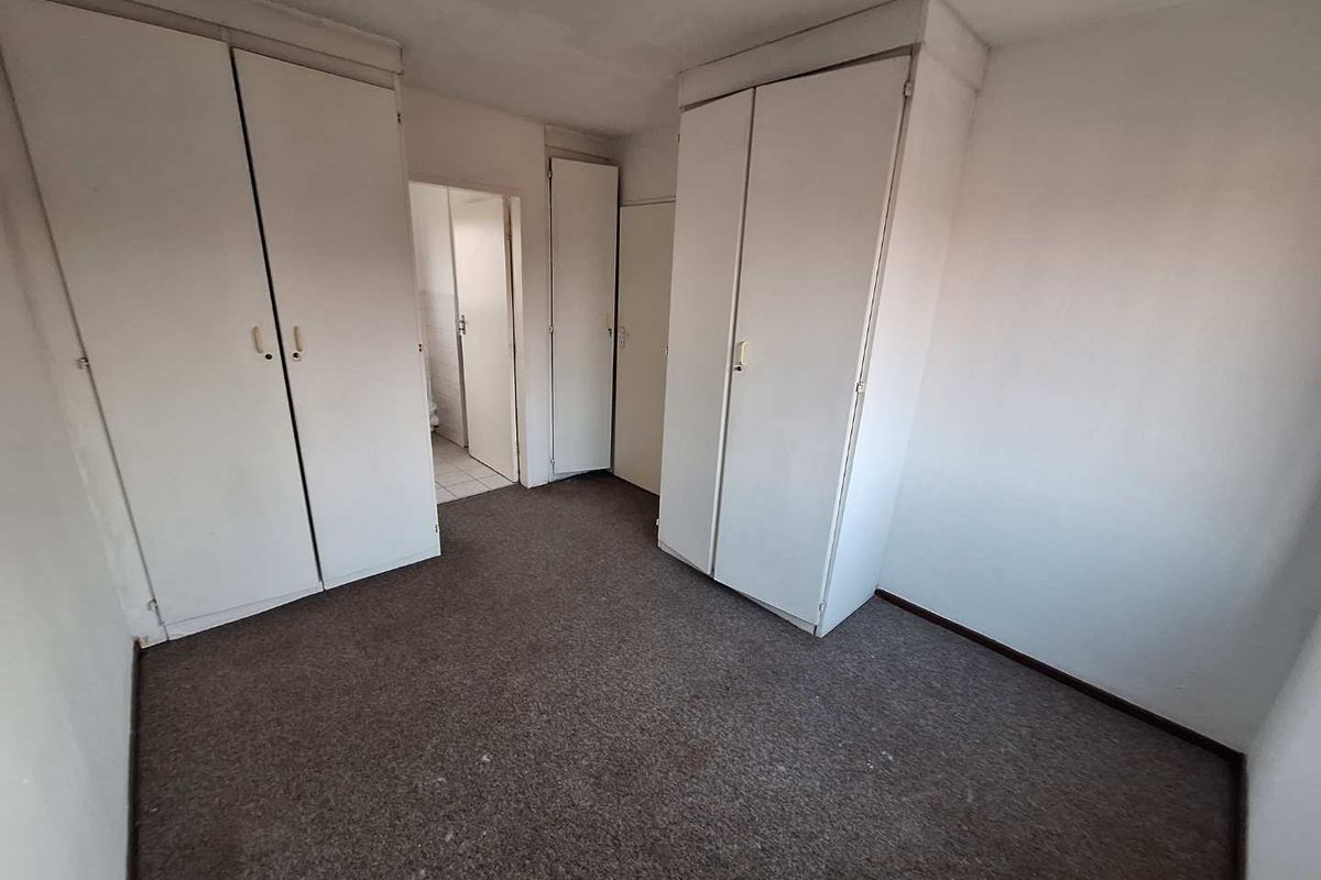 THE IDEAL LOCK UP AND GO - Photo 2