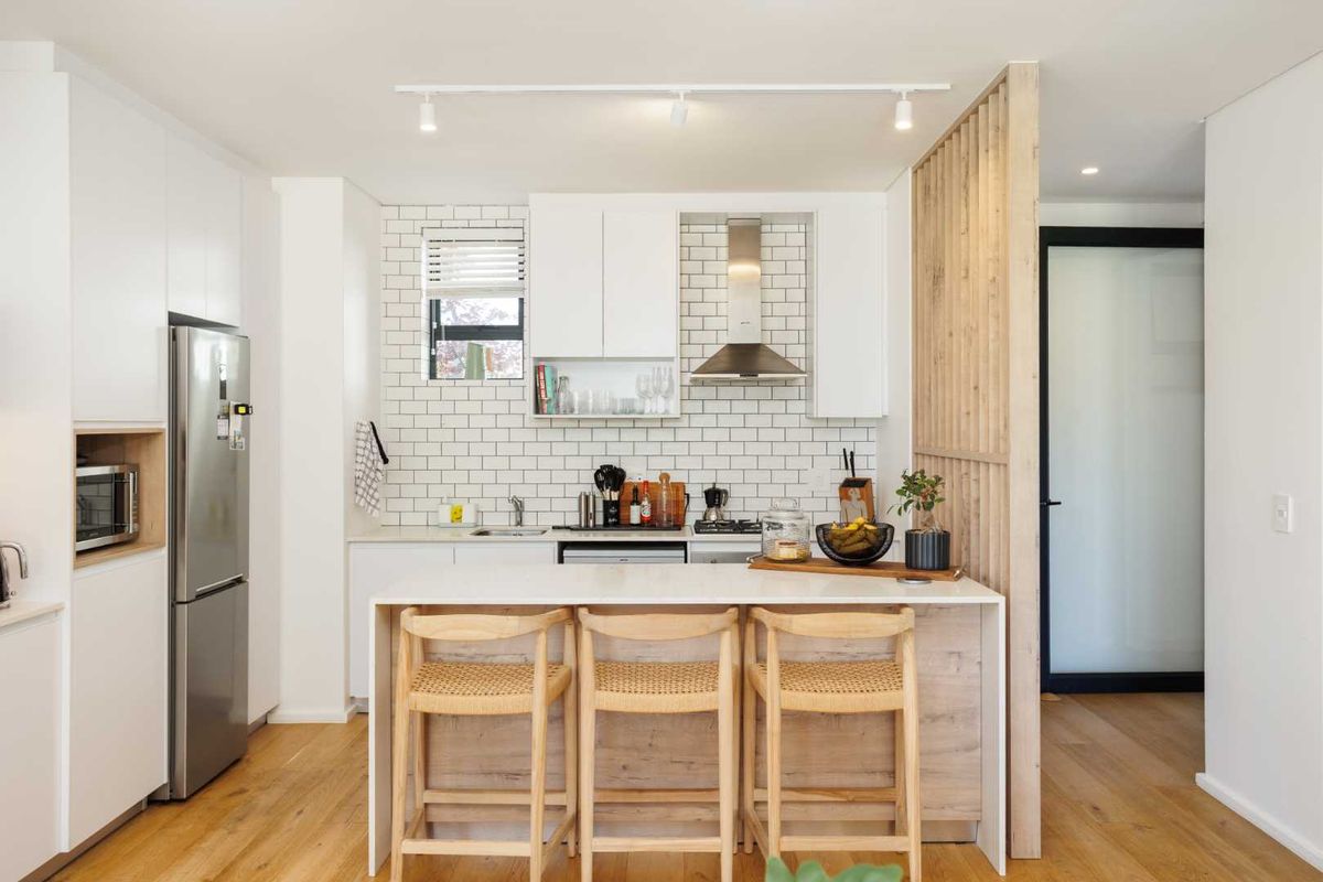 Furnished North-Facing Luxurious Polo Village Apartment on Val de Vie Estate - Photo 4