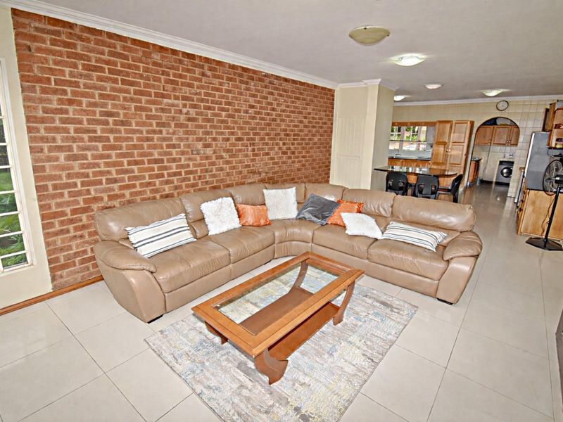 Low Maintenance Home in a Great Location - Photo 5