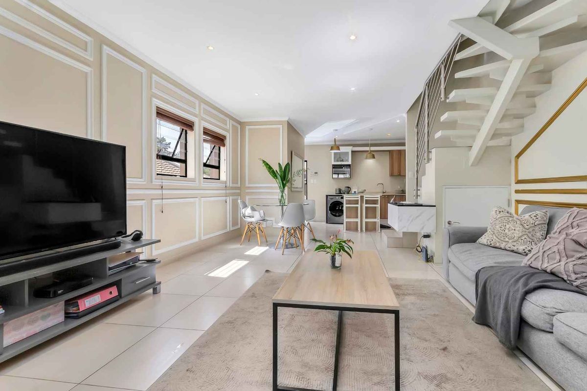 2 BEDROOM MODERN TOWNHOUSE FOR SALE IN BRYANSTON - Photo 5