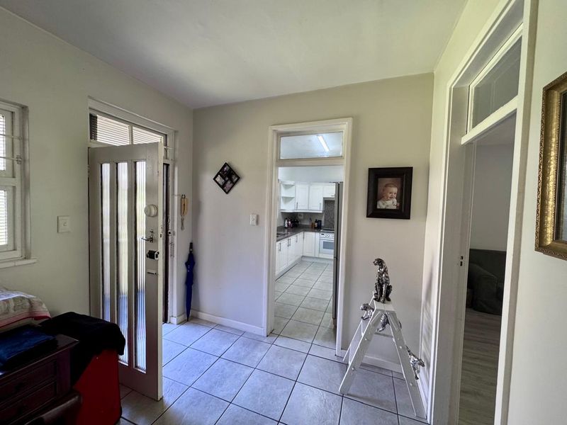 SPACIOUS 2 BEDROOM FLAT in Musgrave - Photo 5