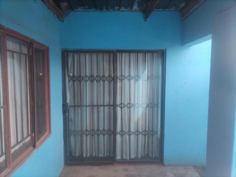 Charming RDP Home with Rental Opportunity: Your Future Investment - Photo 5