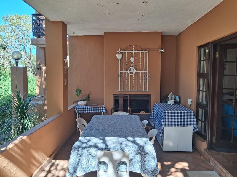Three-bedroom sectional title in Hoogland estate for sale. - Photo 3
