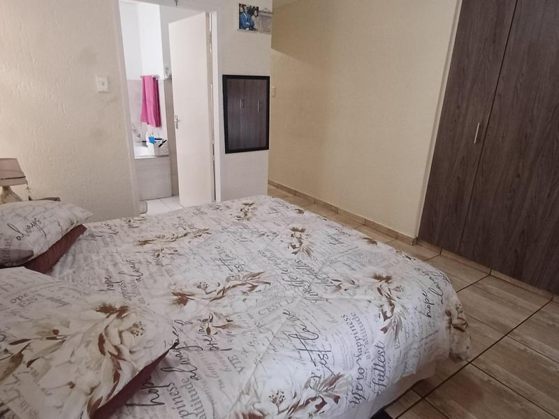 Neat as a pin - Photo 10