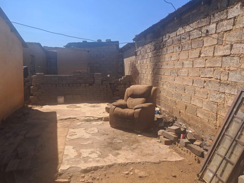 House In Tswelapele Ext 6 - Photo 6