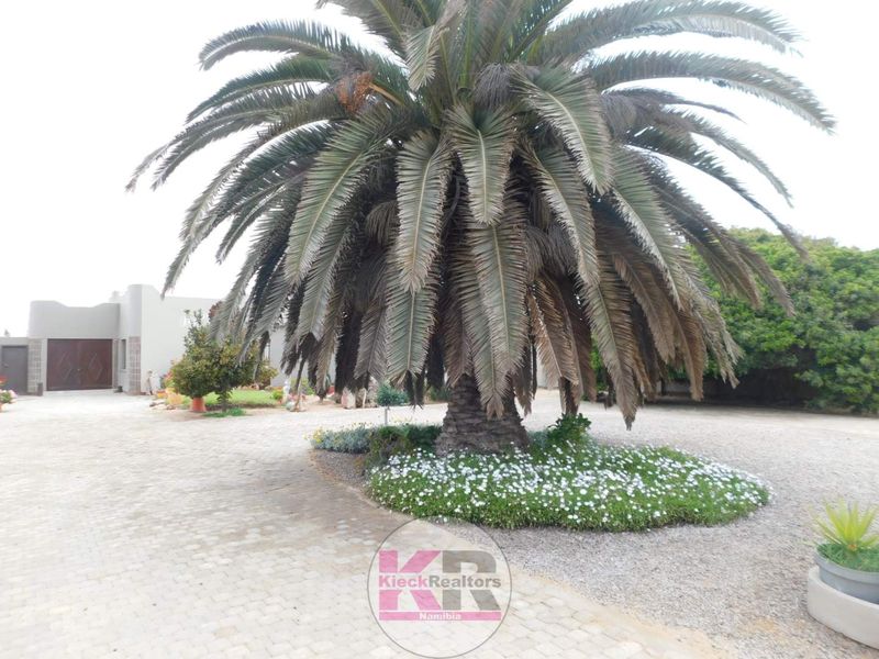 Quaint home by the sea - Photo 2