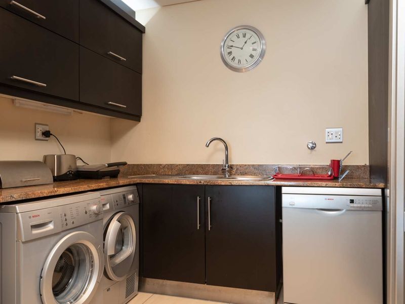 2 BEDROOM | 2.5 BATHROOM APARTMENT - Photo 7