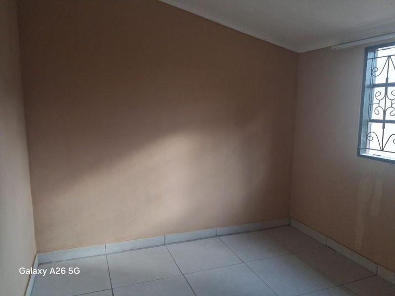 Move in Ready - Photo 3