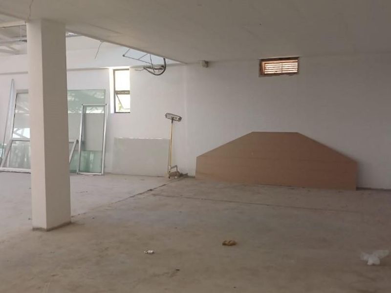 Office space in newly renovated Westlake Lifestyle centre - Photo 2