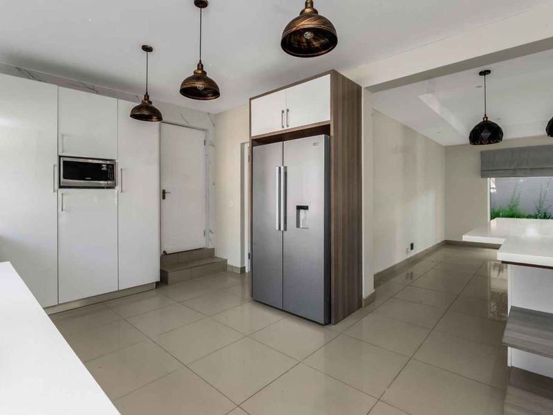SPACIOUS AND LIGHT - Photo 5