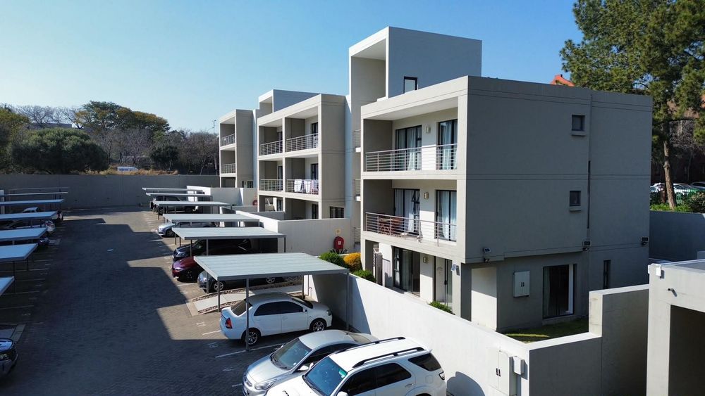 Well Run complex in the heart of Rivonia