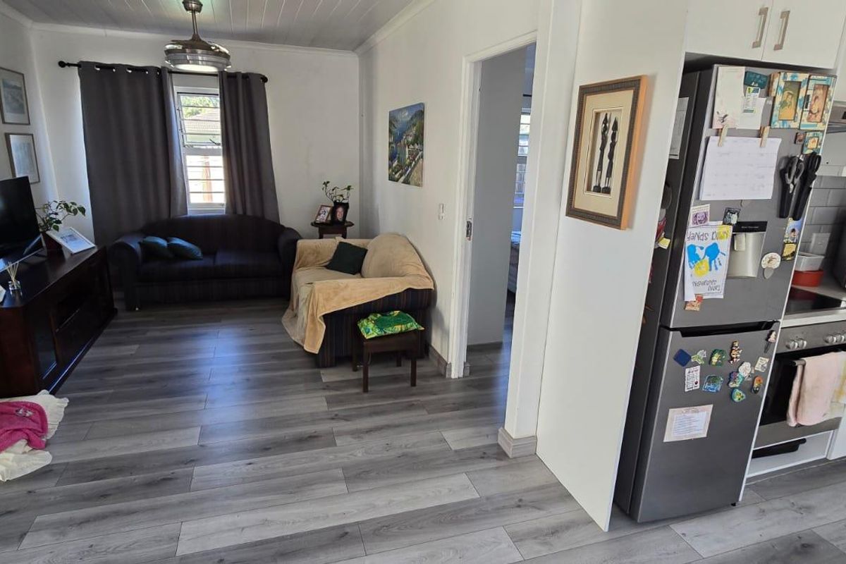 Furnished apartment perfect for single or couple only - Photo 5