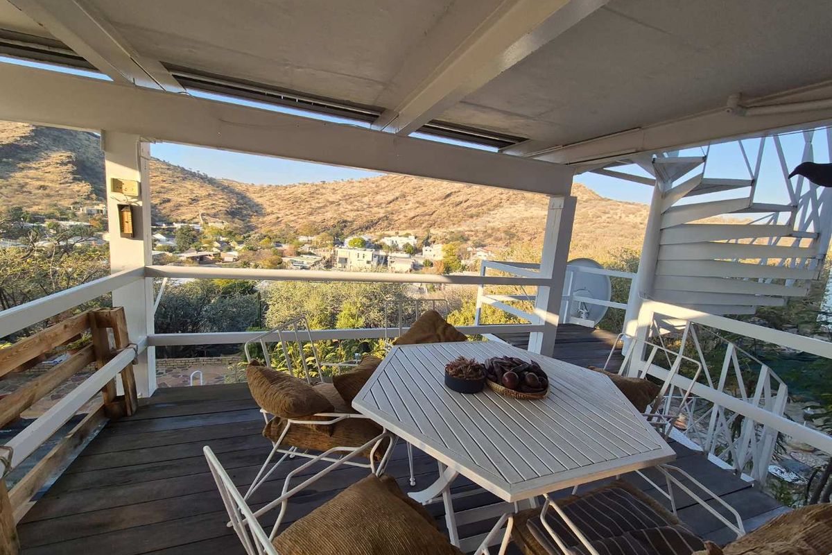 Eros Park Family Home - Photo 4