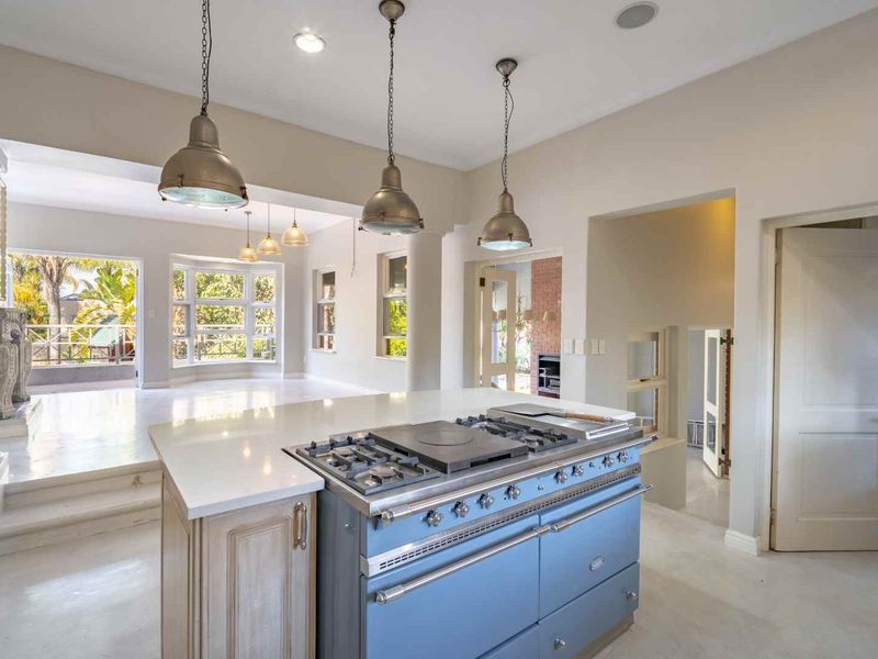 Exquisite Multi-Level Living in Dainfern Golf Estate ​4 Bedrooms | 4 Bathrooms | Triple Garage + Wine Cellar - Photo 8