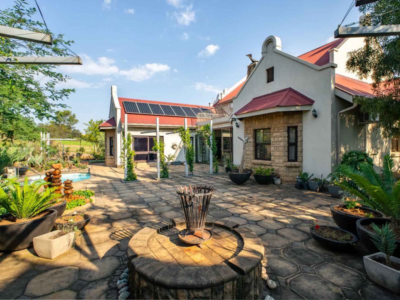 Timeless Luxury Meets Tranquil Living at Waterlake Farm - Photo 8