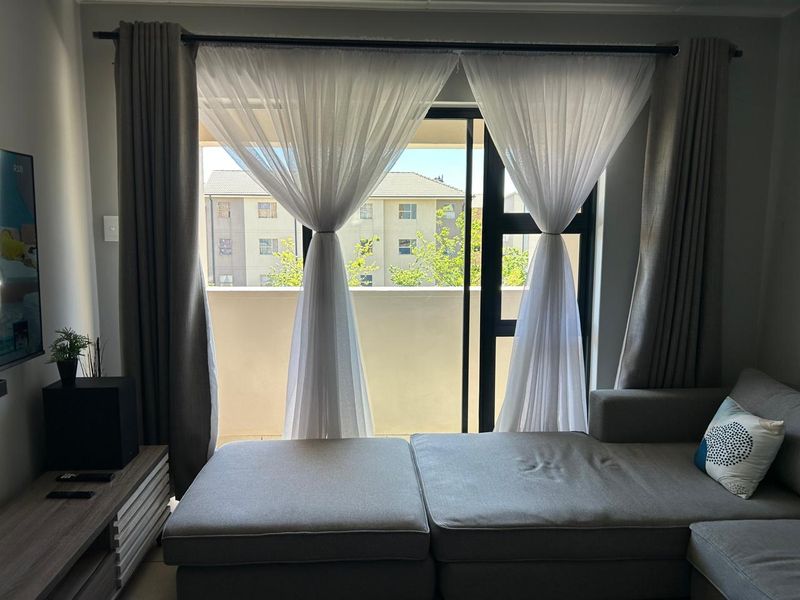 Cranes@Riverside Apartment with a balcony , 2 beds, 1 bath - Photo 8