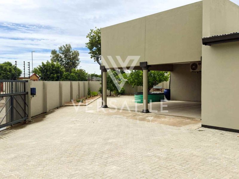 Modern Spacious Family Home with Expansive Garden for sale in Ongwediva. - Photo 3