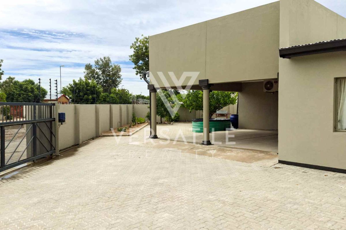 Modern Spacious Family Home with Expansive Garden for sale in Ongwediva. - Photo 3