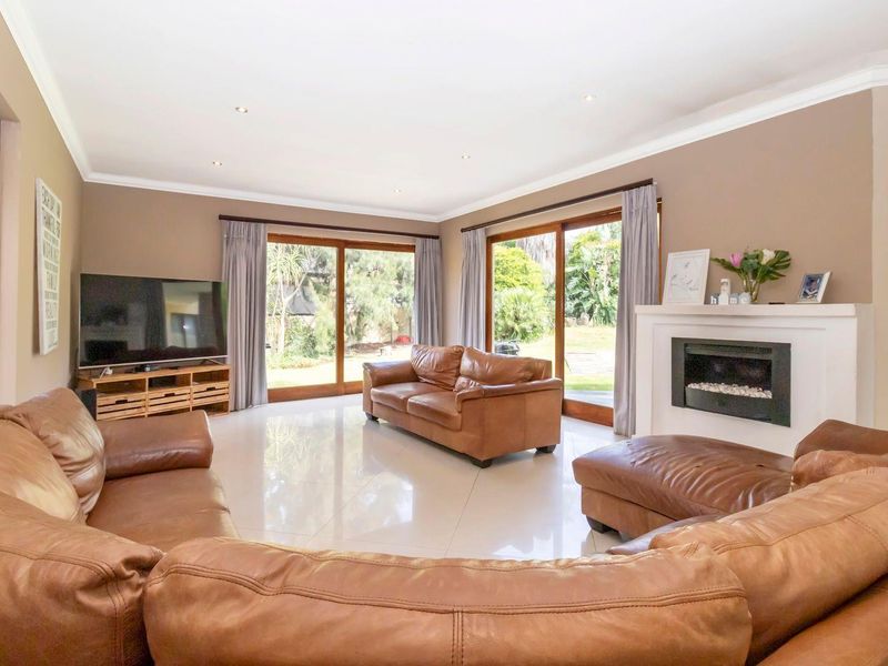 Stunning family home - Photo 5