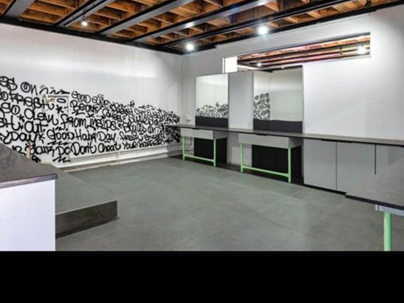 Prime Commercial Space Available on Prestigious Gleneagles Drive, Greenside - Photo 9