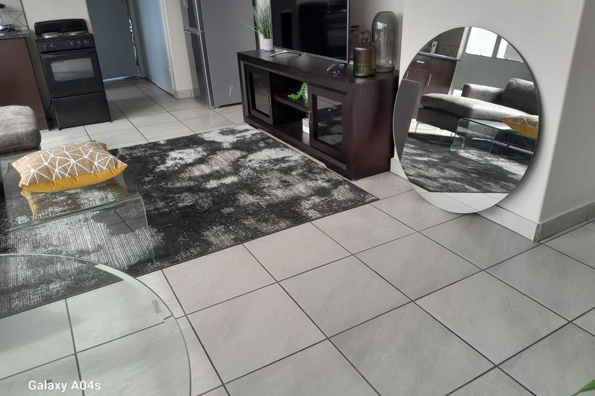 1 Bedroom units (spacious) - Photo 3