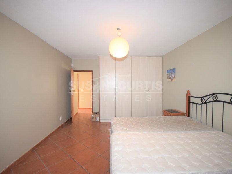 House with flat in Long Beach - Photo 10