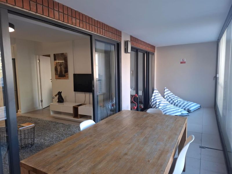 LONG TERM RENTAL - Stylishly furnished 2 bedroom apartment - Photo 7