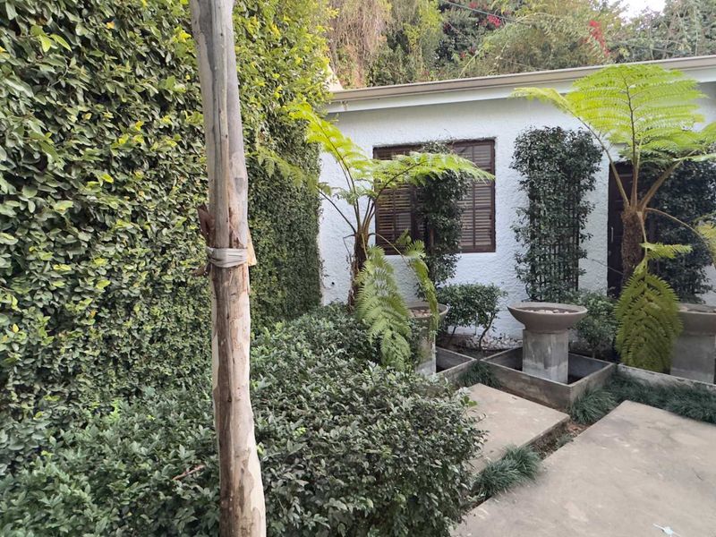 Bramley Brilliance – A Mansion Made for Legacy Living - Photo 4