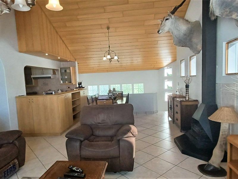 Eros - BUY ONE HOUSE GET ONE FREE ... N$5 250 000 Million - Photo 10