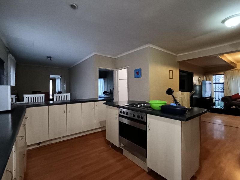 Ideal Starter Home or Downsizer in Dan Pienaar - Photo 7