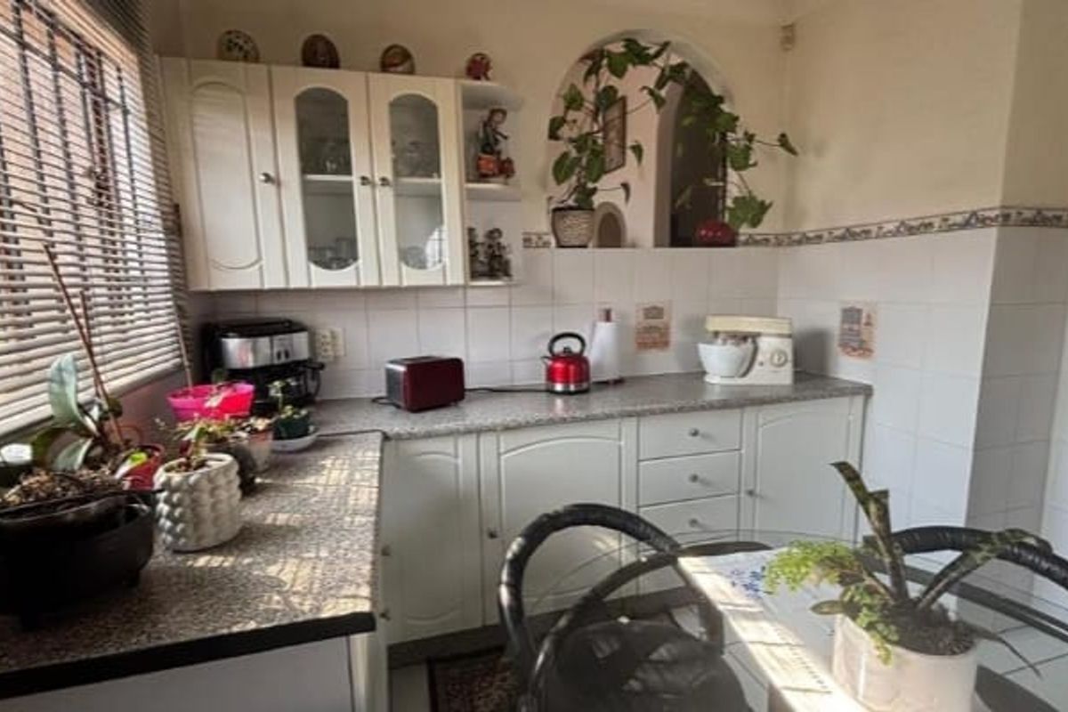 3 Bedroom House for Sale in Winchester Hills - Photo 5