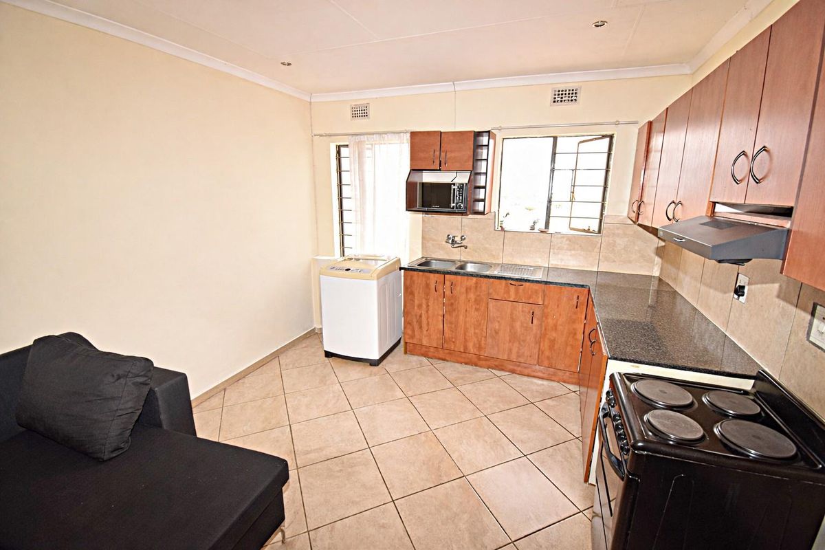 Jabulani Heights - Photo 5