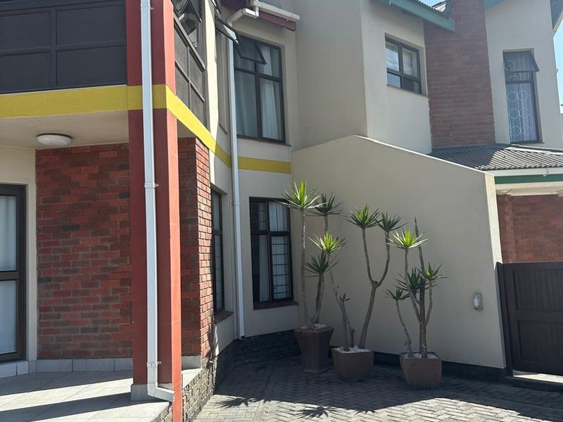 4 bedrooms Townhouse for sale in Mainau Complex, close to KFC in town, Swakopmund, Selling price N$3,675,000 cost excluded - Photo 10