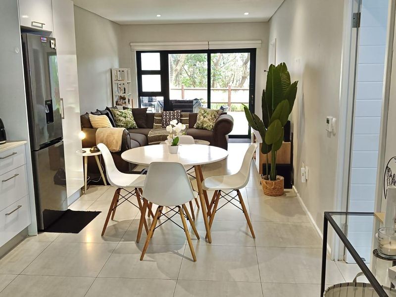 Ground Floor Convenience Meets Estate Living – Rental in Seaward Estates - Photo 5