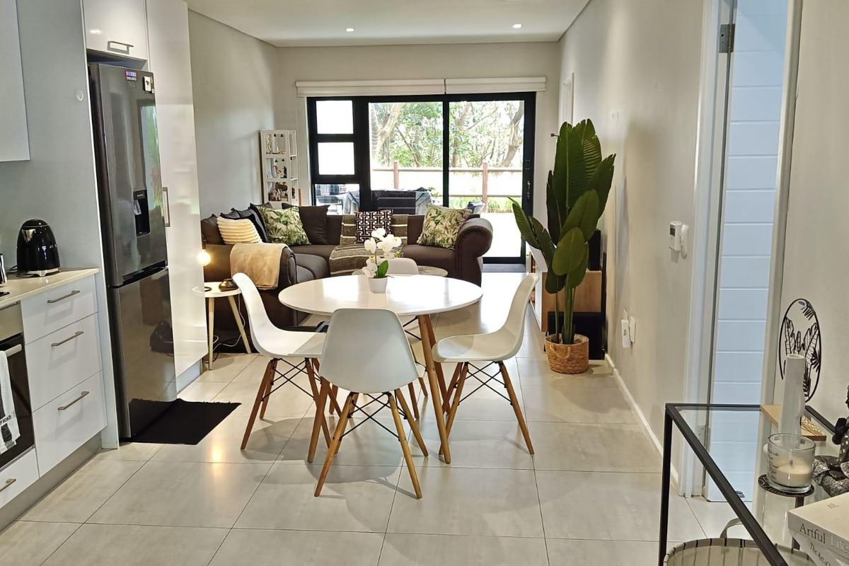 Ground Floor Convenience Meets Estate Living – Rental in Seaward Estates - Photo 5