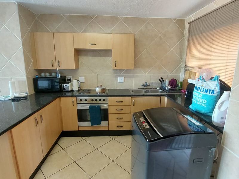 Open-Plan Living: Your Dream 2 Bedroom Home Awaits! - Photo 3