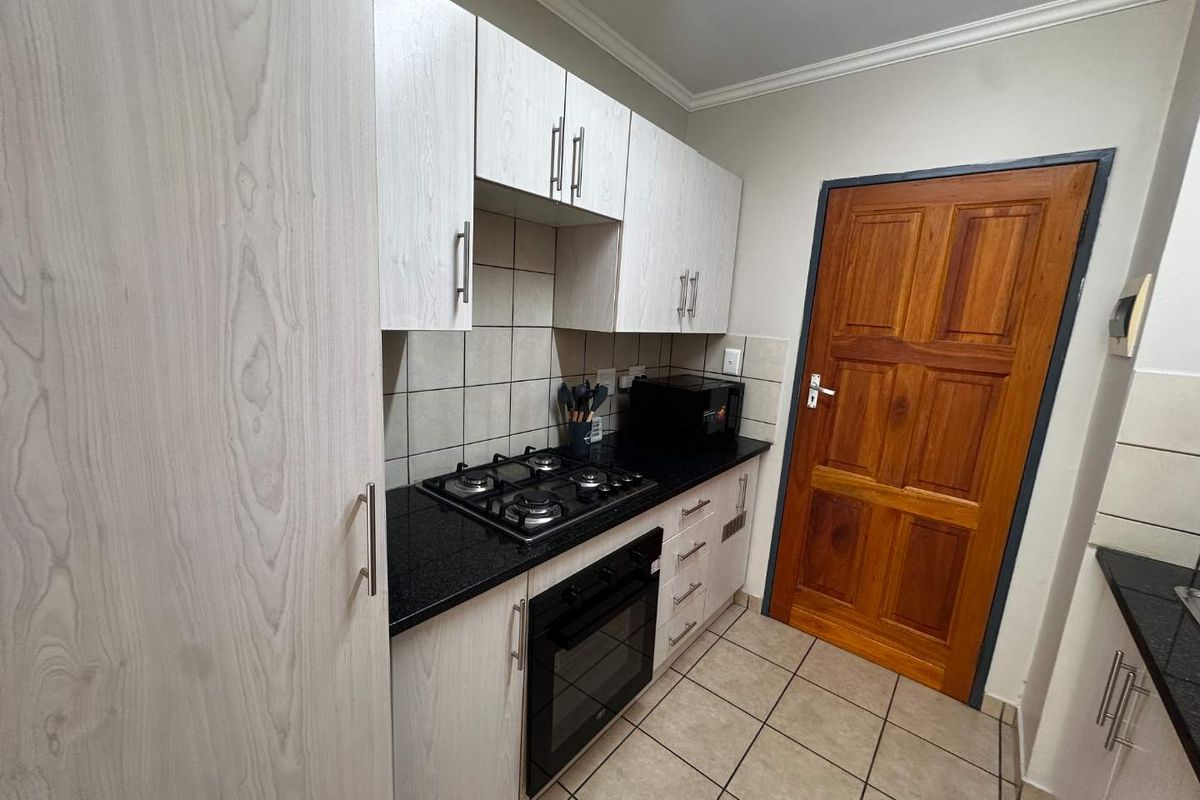 Modern 2-Bedroom Apartment in Lilyfield, Noordwyk – Prime Location & Exceptional Value - Photo 5