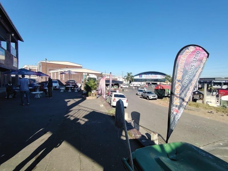 48 m2 Prime Retail Space To Let - Chatsworth Business Square - Photo 7