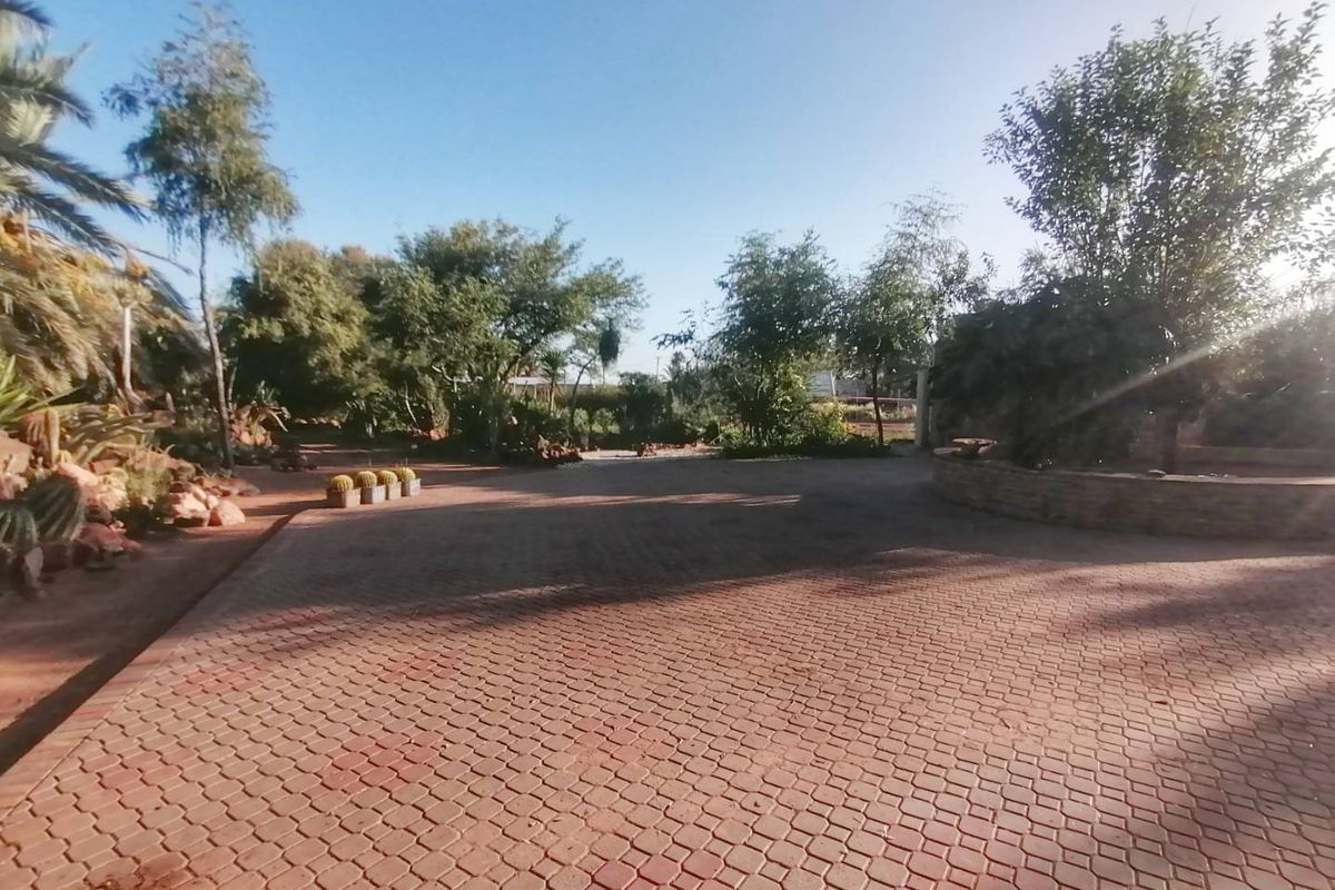 GORGOUES PLOT FOR SALE, ENDLESS POSSIBILLITIES - MARIENTAL (HARDAP) - Photo 3