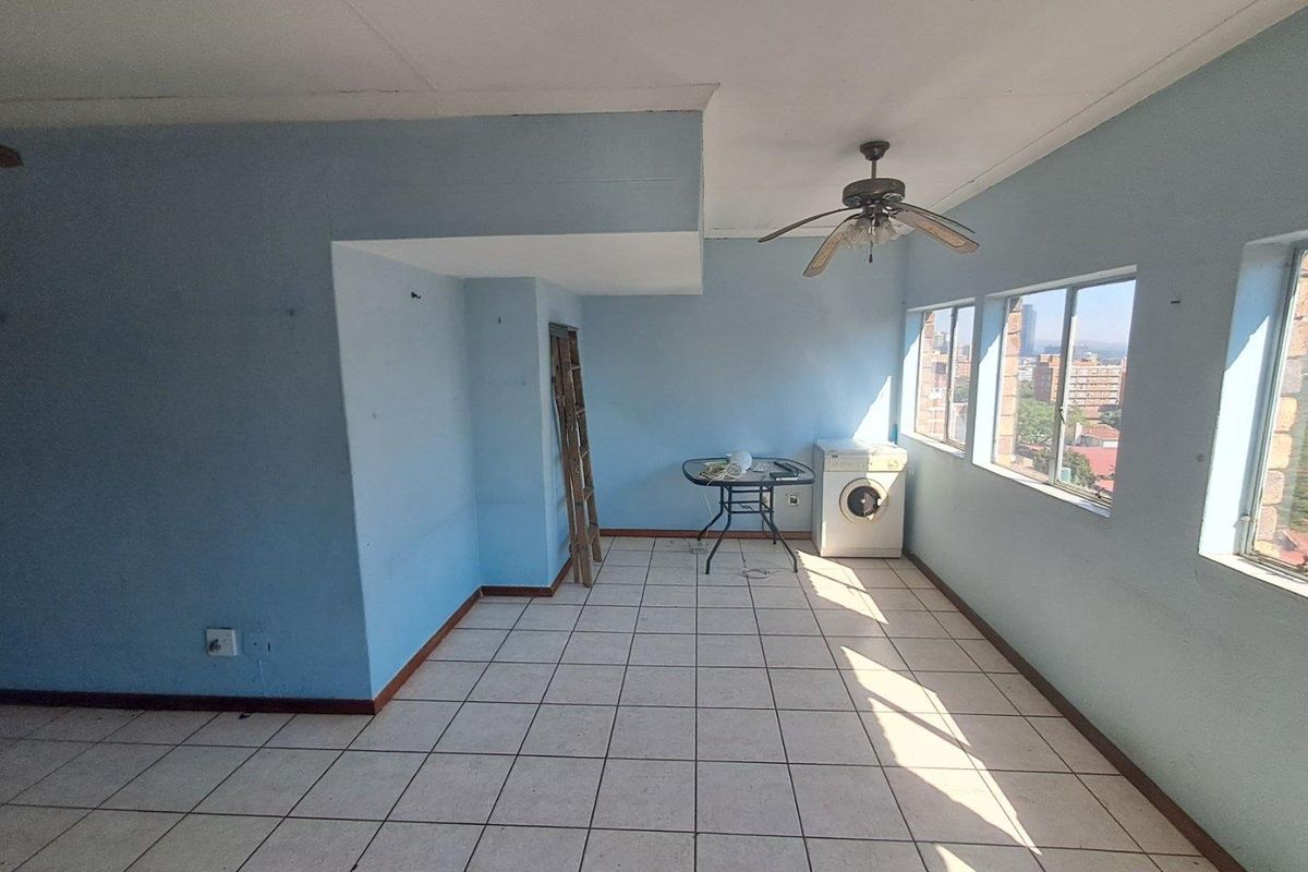 2 Bedroom Apartment In Sunnyside With A Potential For Rental - Photo 5